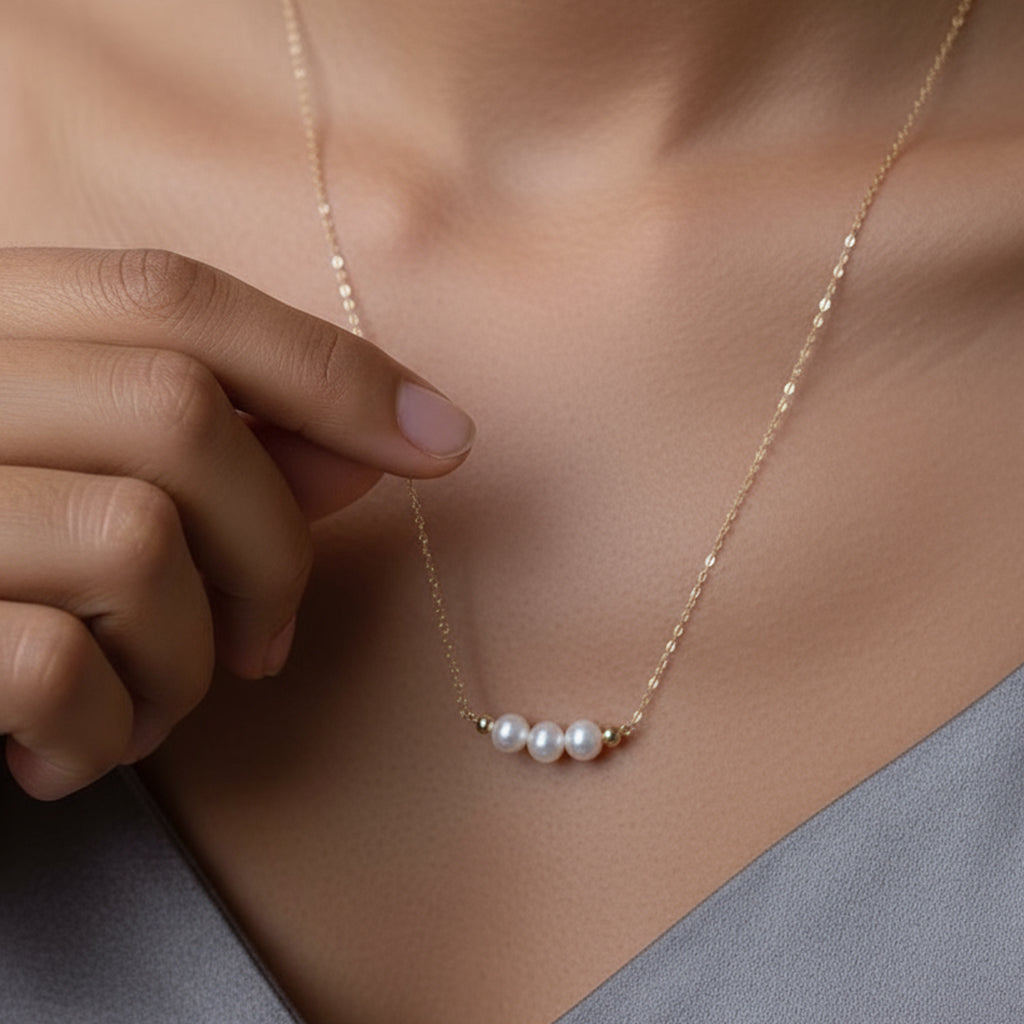 14K Gold Natural Pearl Smile Necklace