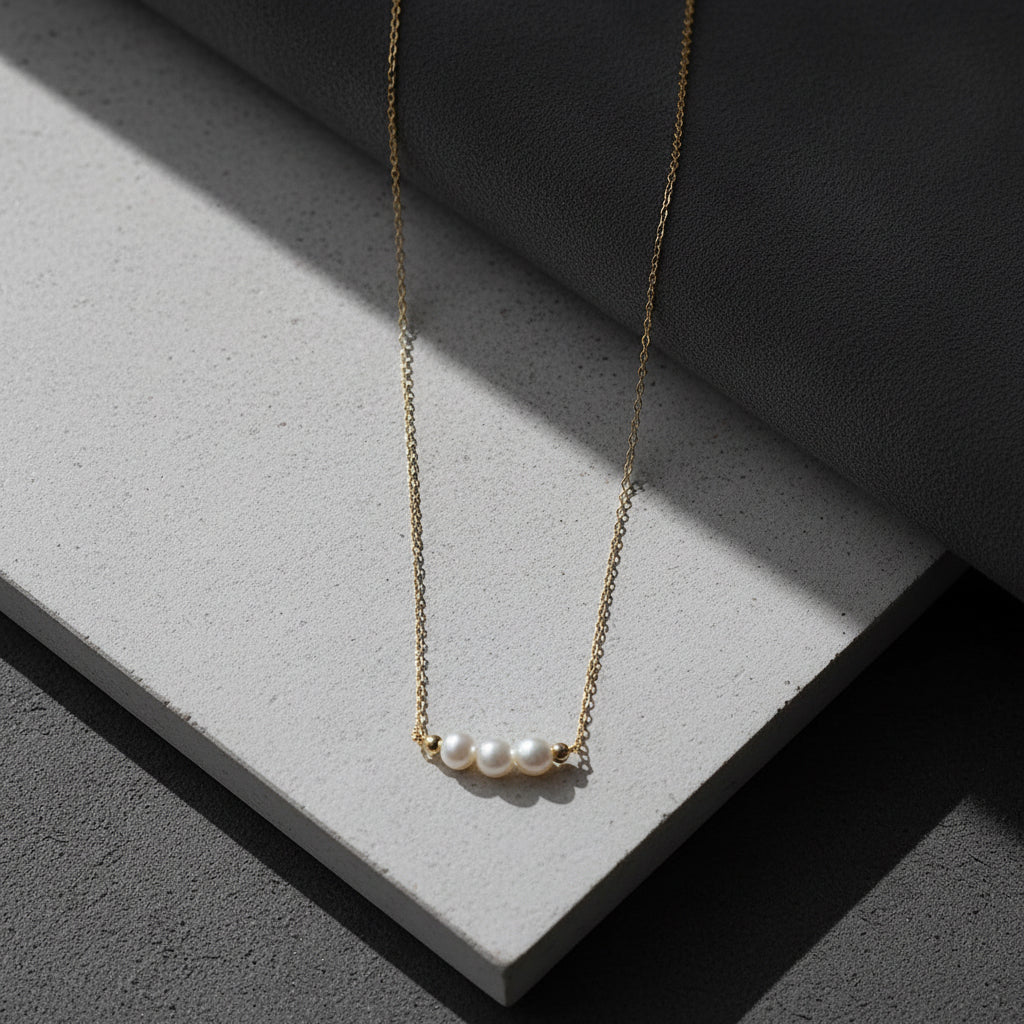 14K Gold Natural Pearl Smile Necklace