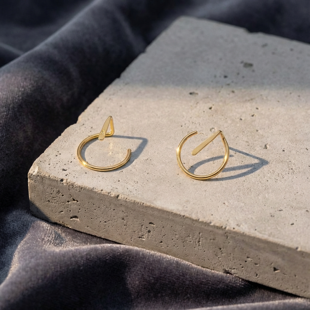 14k gold round elegant stud earrings