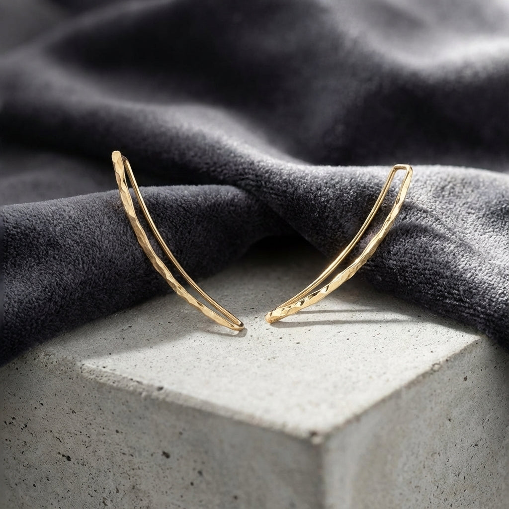 14k gold U-shaped hammered earrings